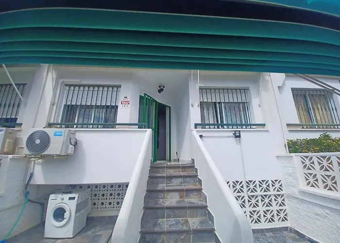 El Pinar Pool & Beach *