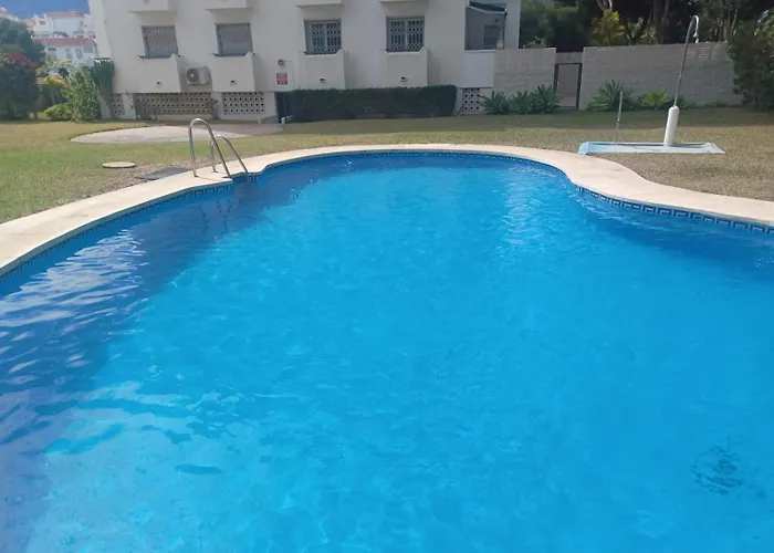 El Pinar Pool & Beach Lägenhet *